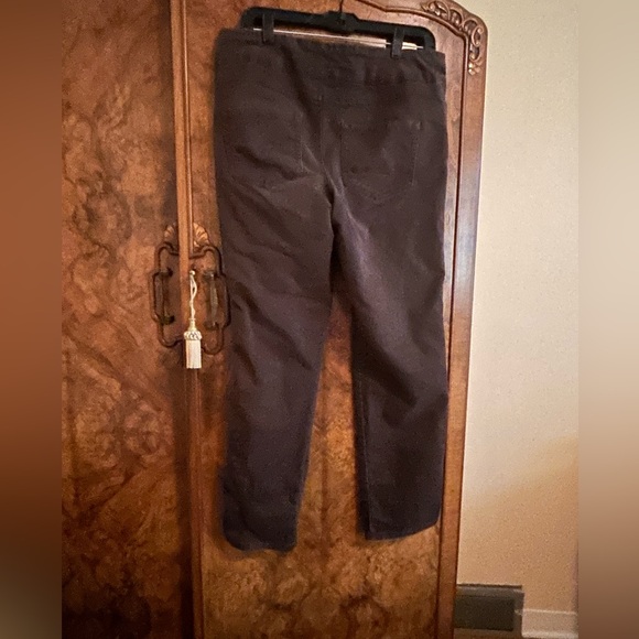 Intro. brown pull on pants with front pockets Size 12 - Picture 2 of 6